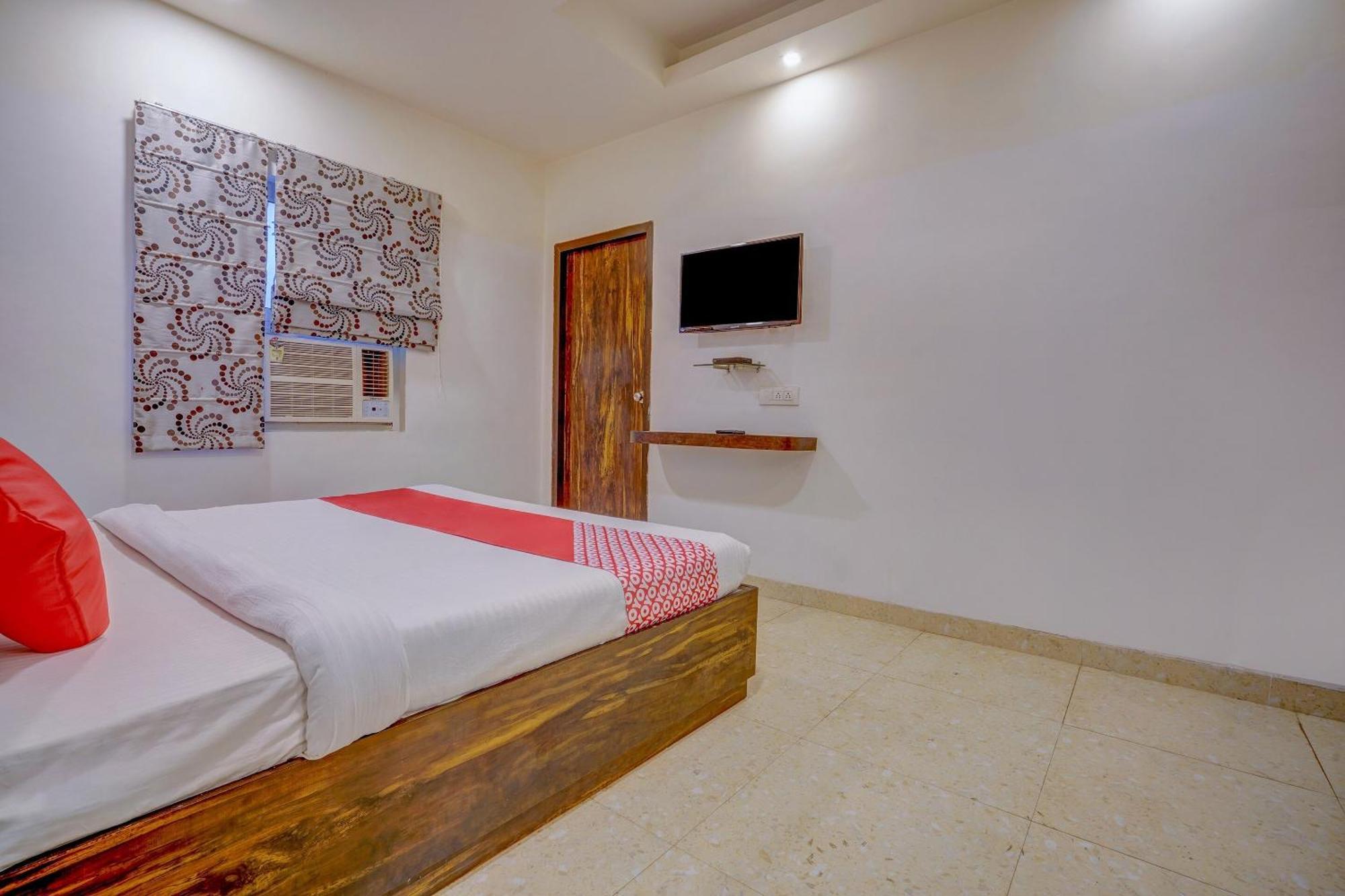 FabExpress Travellers Inn Lucknow Eksteriør bilde