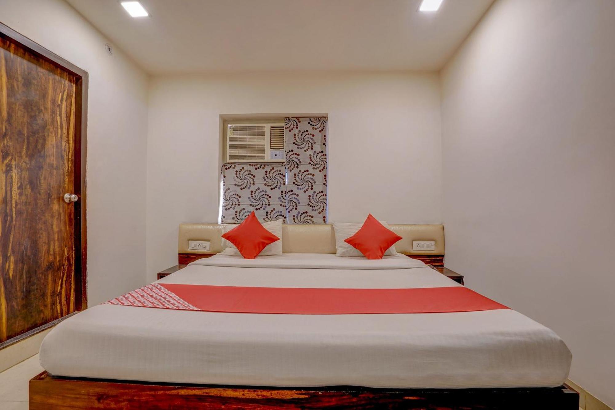 FabExpress Travellers Inn Lucknow Eksteriør bilde