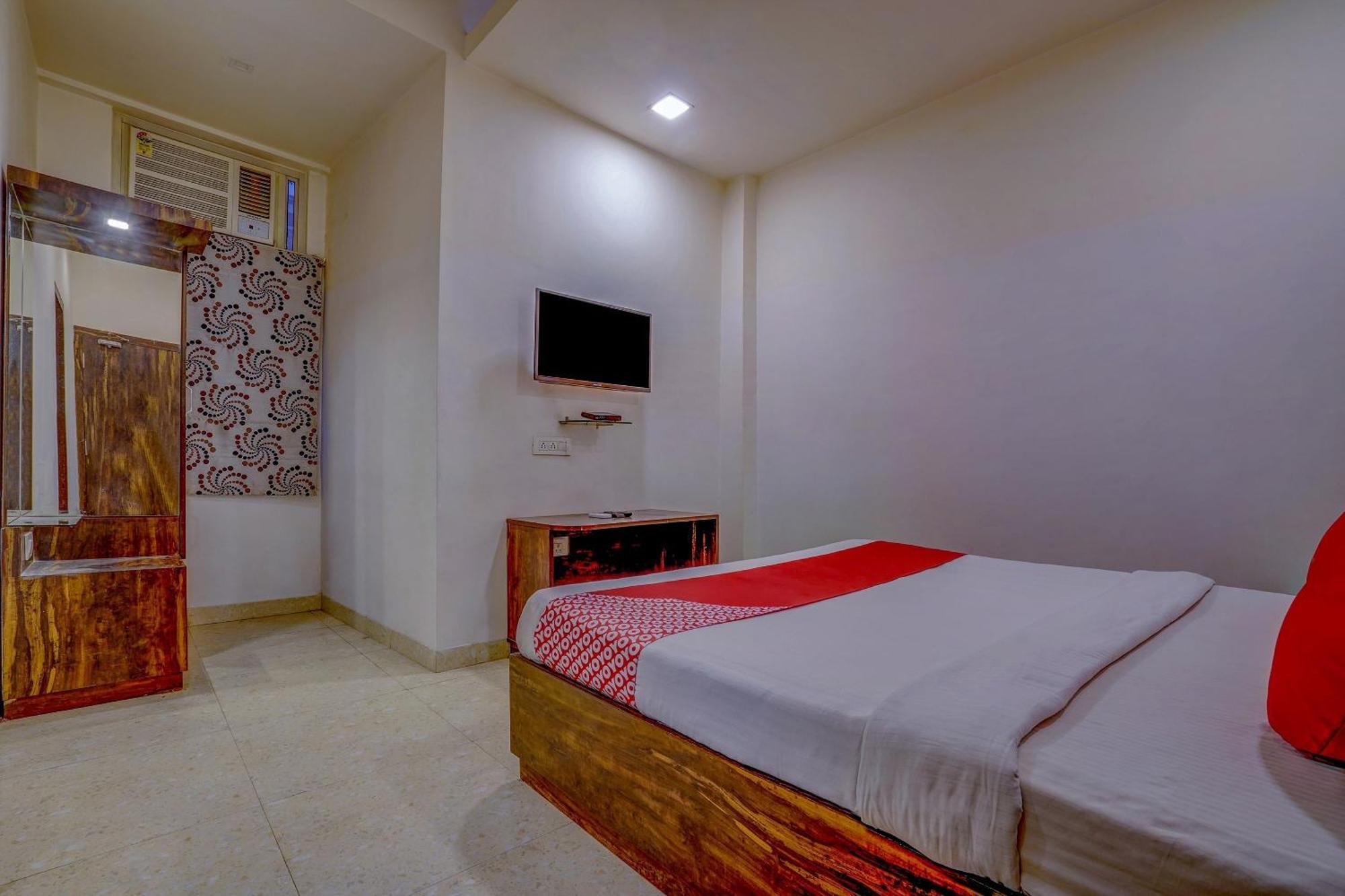 FabExpress Travellers Inn Lucknow Eksteriør bilde