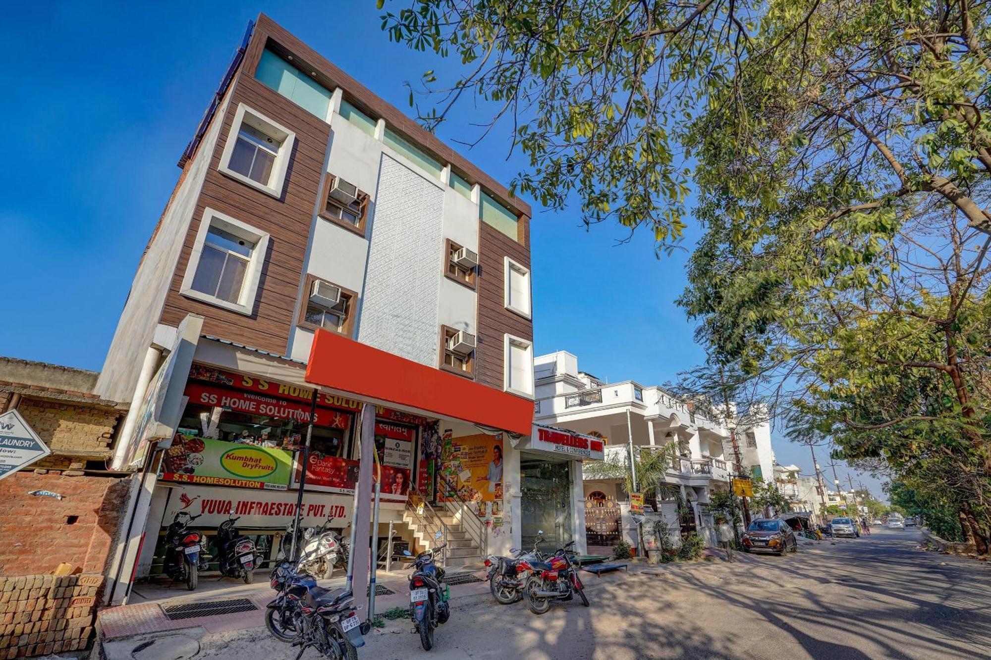 FabExpress Travellers Inn Lucknow Eksteriør bilde
